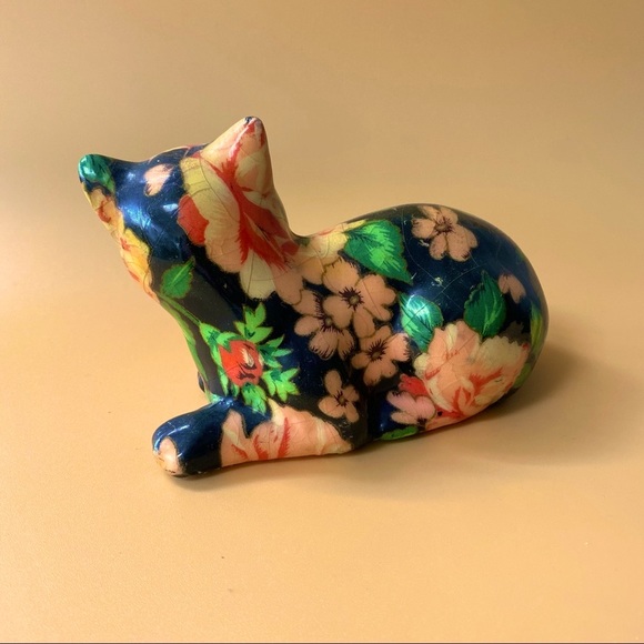 Sleeping Cat | Home Décor - Picture 4 of 9